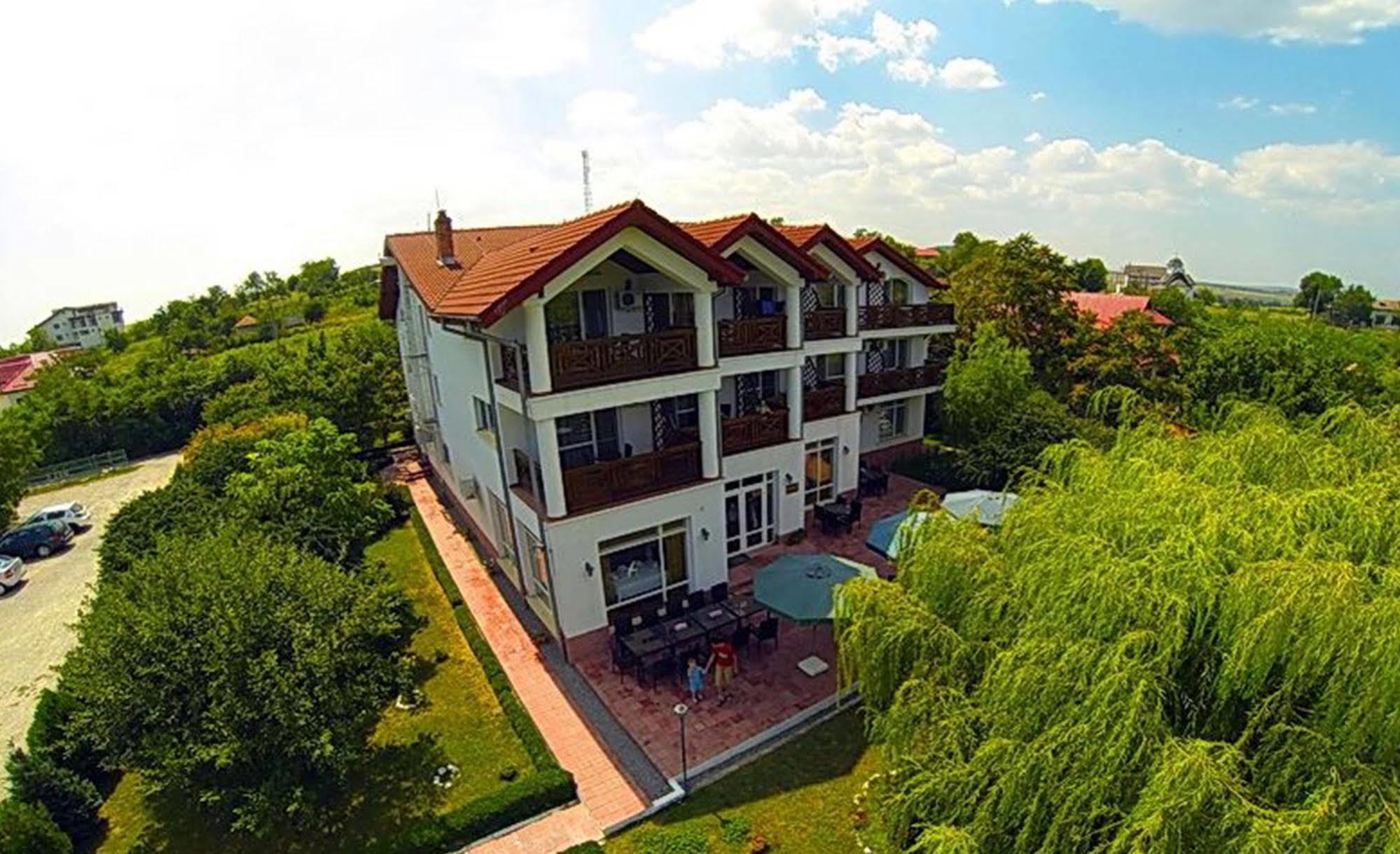 Hotel Wels Băltenii de Sus Exterior foto